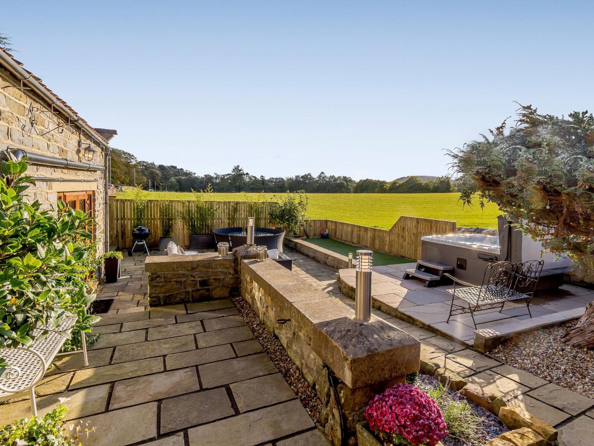 The Old Barn Villa Cloughton Exterior foto